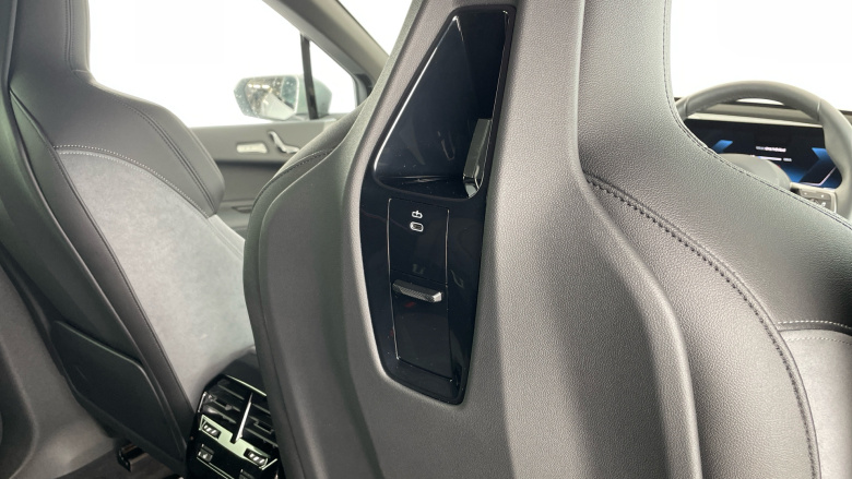 BMW iX 300kW xDr45 M Sport 101kWh 5dr Auto [Tech/Sky/Pro] Electric Estate